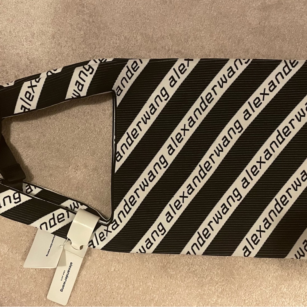 Alexander Wang MUST HAVE!